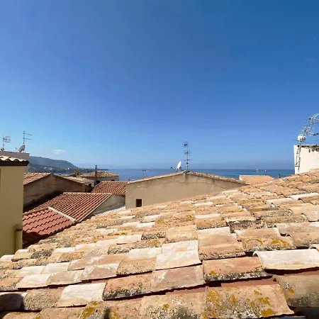Rocksea Attic Floor Cefalu