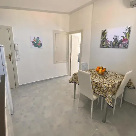 Rocksea Attic Floor * Cefalu